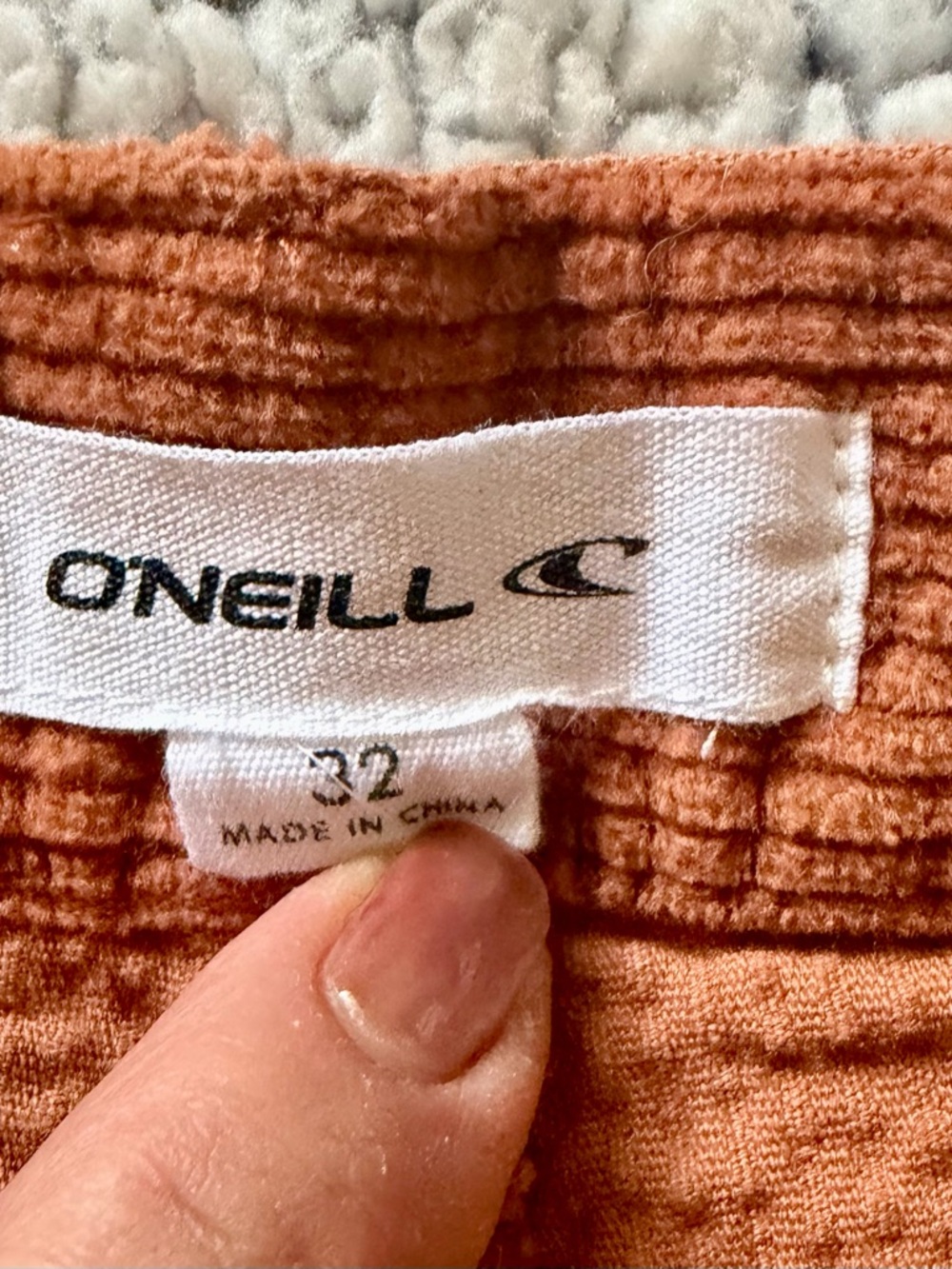 Oneill - Corduroy High-Waist Women's Shorts in Rust Orange - Picture 4 of 5
